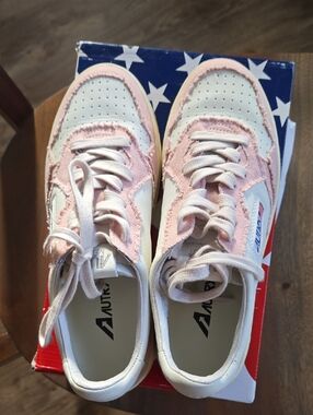 Autry 41 Low-Top Sneakers with Pink Suede Accents